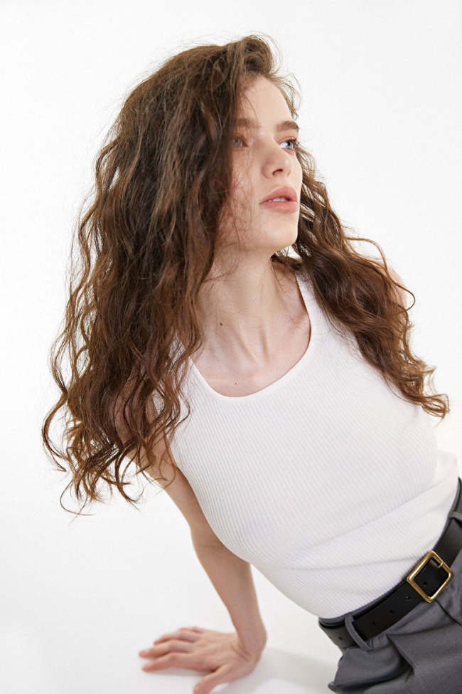 Flash Sale                White Rib-Knit Scoop Neck Tank Top