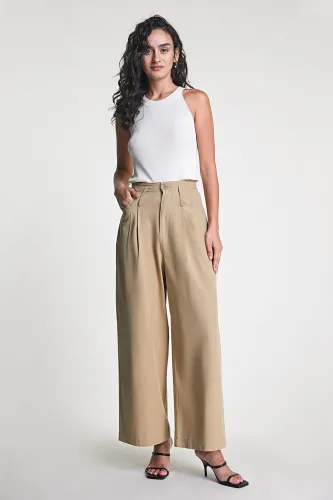 Khaki Straight Leg High Rise Pleat Detail Pants