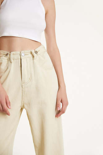 Old Lace Long Leg Straight Leg Jeans