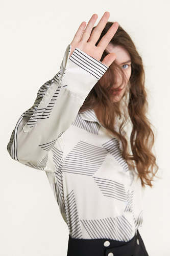 Flash Sale                Ivory Satin Striped Oversized Shirt