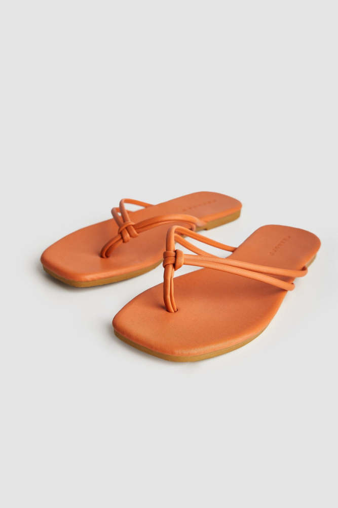 Sienna Knot Design Square Toe Flat Sandals