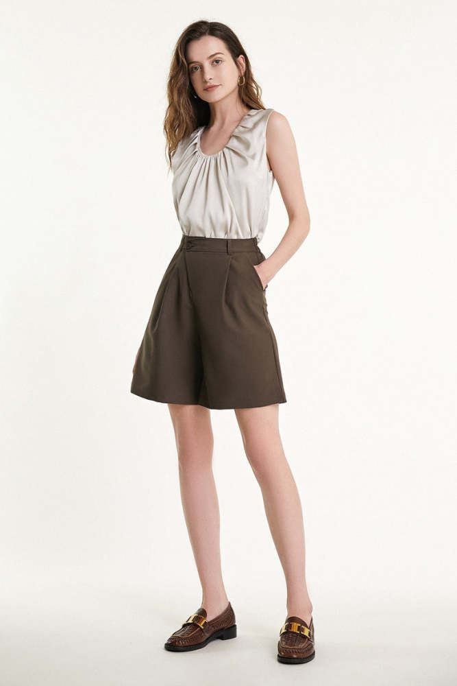 Saddle Brown Half-Elastic Waistband Asymmetric Shorts