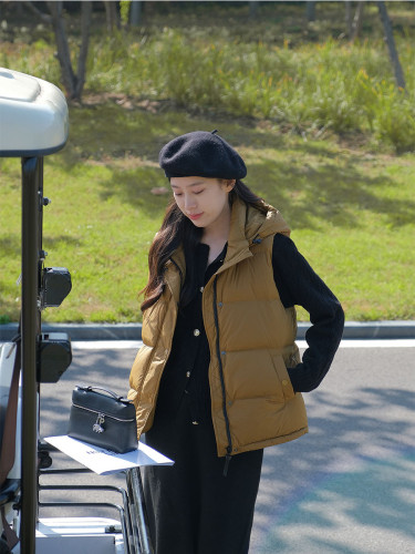 Thickened warm hooded bread down vest for winter