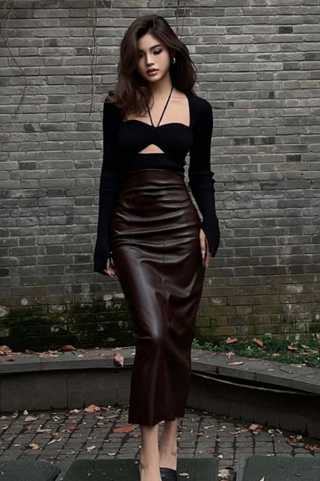 Slim Leather Skirt