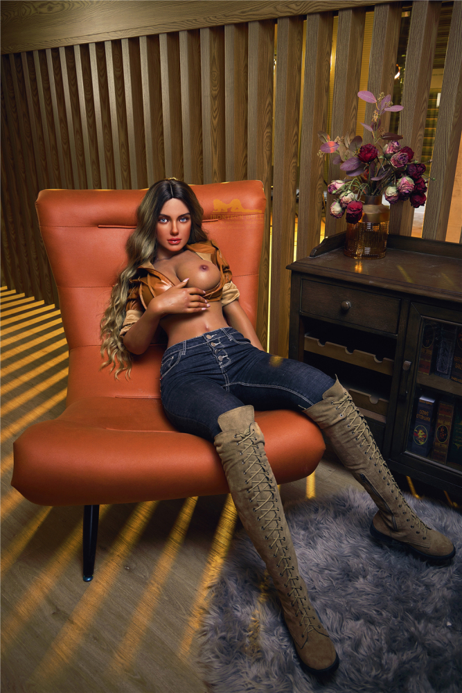 Ultra Realistic Silicone Sex Doll West Cowgirl 5ft5 G-Cup Dark Tanned Luna