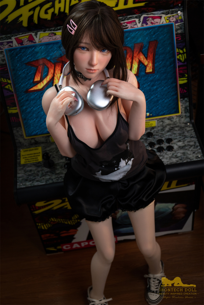 4.8Ft Sexy Irontech Doll Sexy Street Game Girl Miyuki