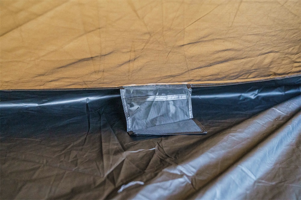 Storage pockets inside hot tents