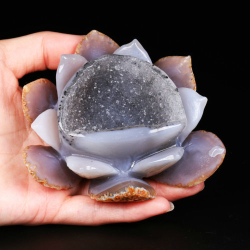 3.7'' Geode Cluster Agate Z398