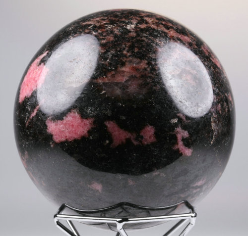 3.2 '' Canada Pink & Black Rhodonite Q1169