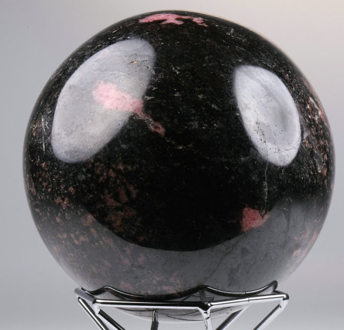 3.2 '' Canada Pink & Black Rhodonite Q1169