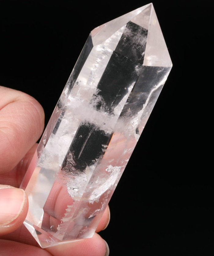 3.5 '' Clear Quartz Crystal Q1270
