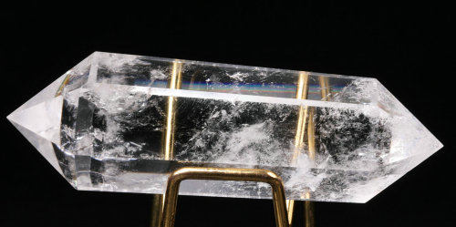 3.3 '' Clear Quartz Crystal Q1755