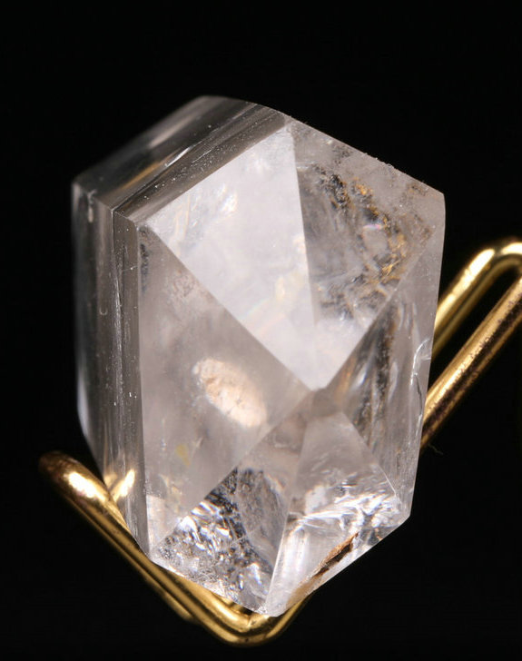 4.6 '' Clear Quartz Crystal Q1743