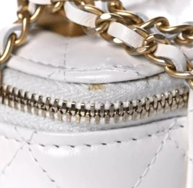 CHANEL Calfskin Quilted Mini Perfect Fit Vanity Case With Chain White