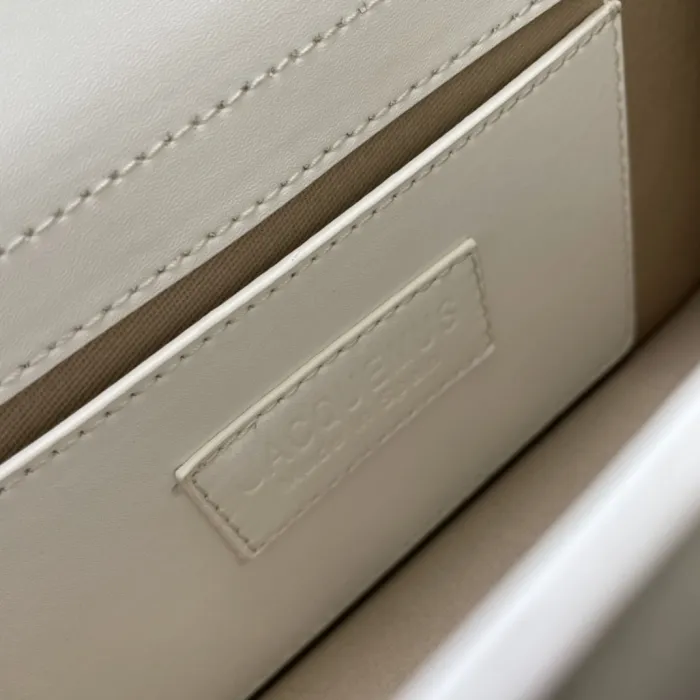 JACQUEMUS JA005 22PJ581
