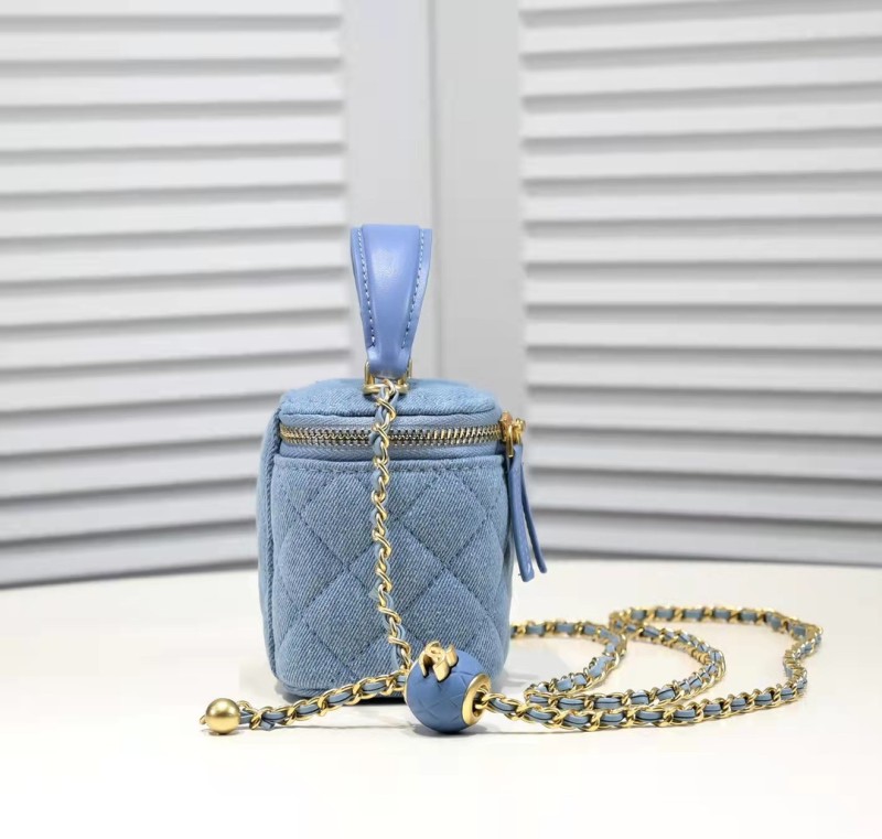 chanel8107PYD061