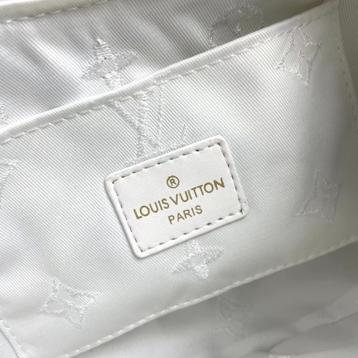 Louis Vuitton OVER THE MOON