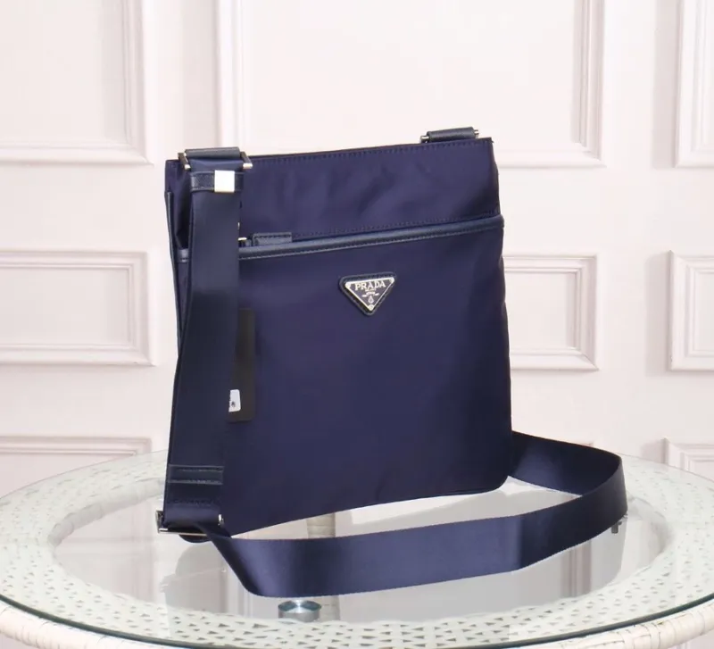 Prada053HMF59 30*28*2 cm
