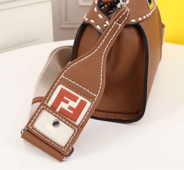 Fendi1120JQE042 23*19 cm