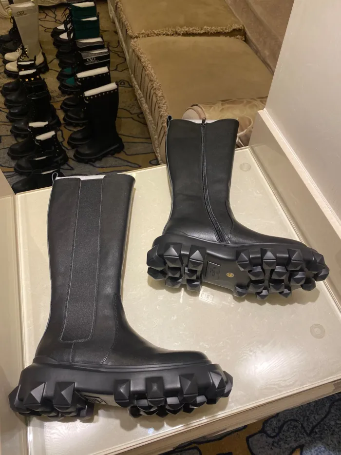Valentino shoes boots (35-41) V005