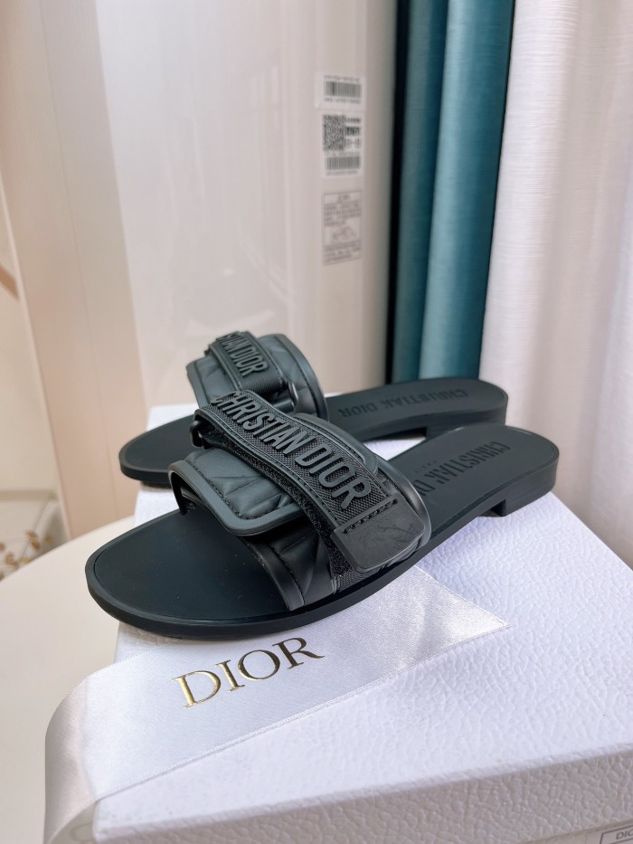 Dior shoes 021 XM022