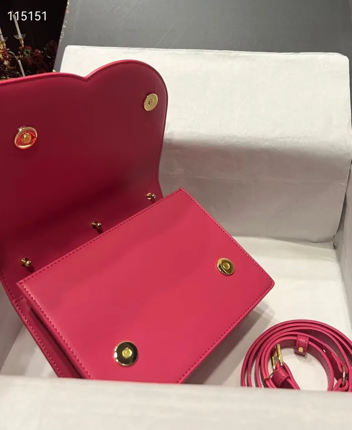 D&G 003 Red LM022 20cm