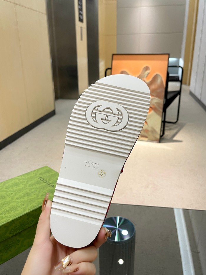 Gucci shoes 022 XM012