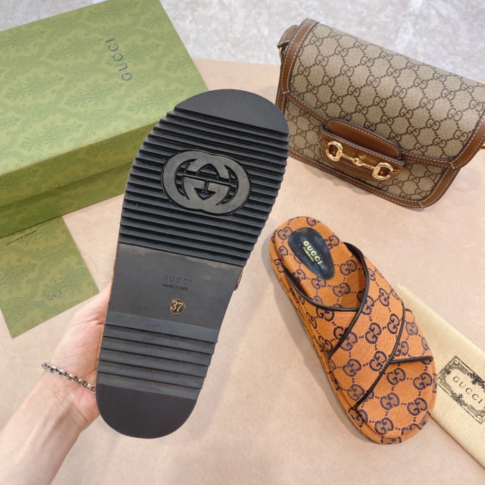 Gucci shoes 025 XM012