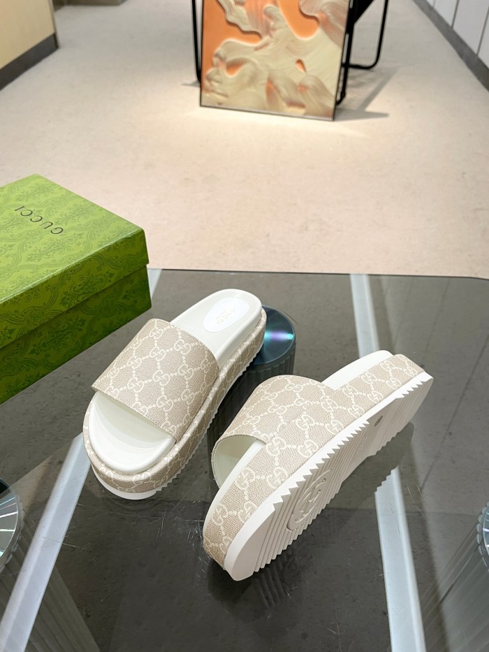 Gucci shoes 022 XM012
