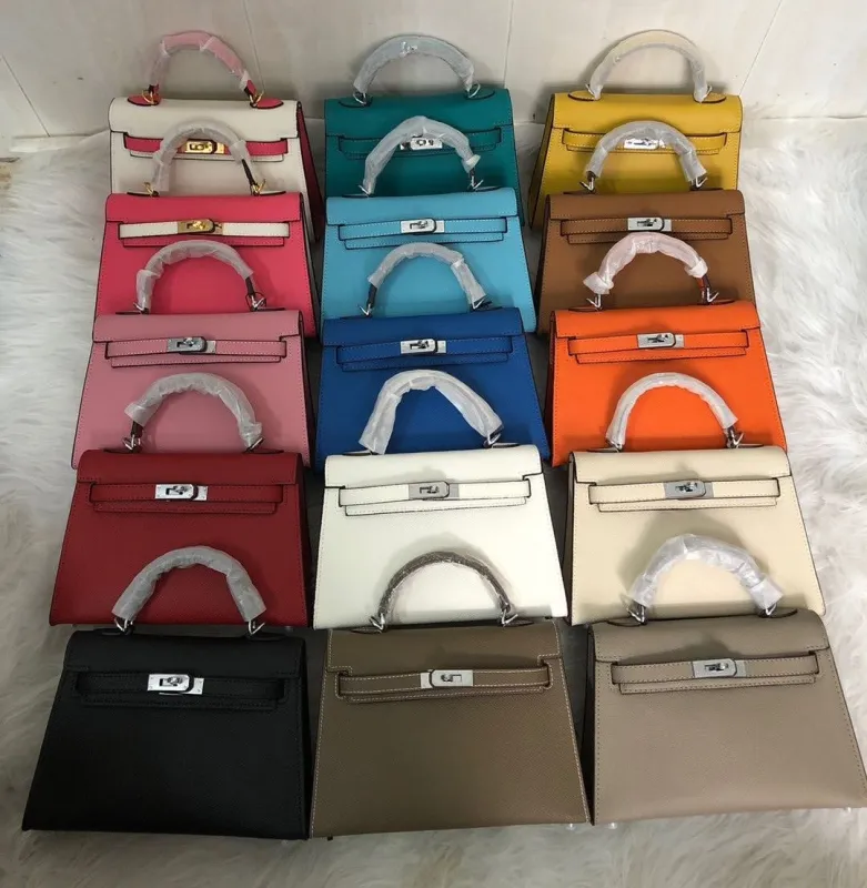 Hermes Kelly 2 XYZ071 22cm