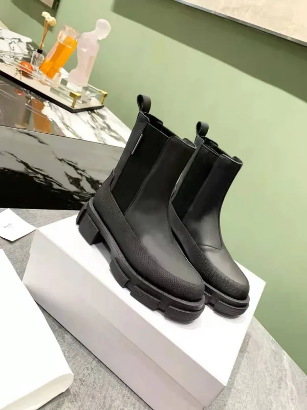 DIOR 001 boots XM053