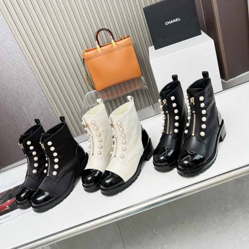 Chanel 009 boots XM063