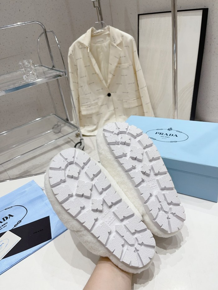 Prada shoes 055 XM092