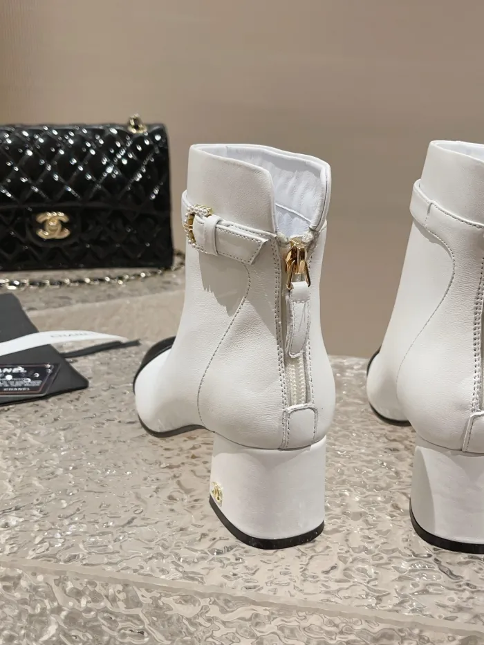 Chanel 013 boots XM083
