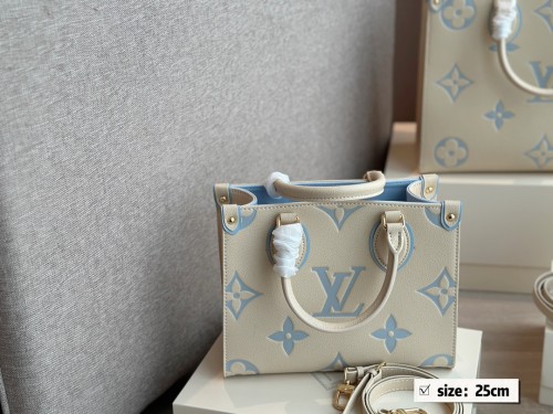 Louis Vuitton ONTHEGO PM MM