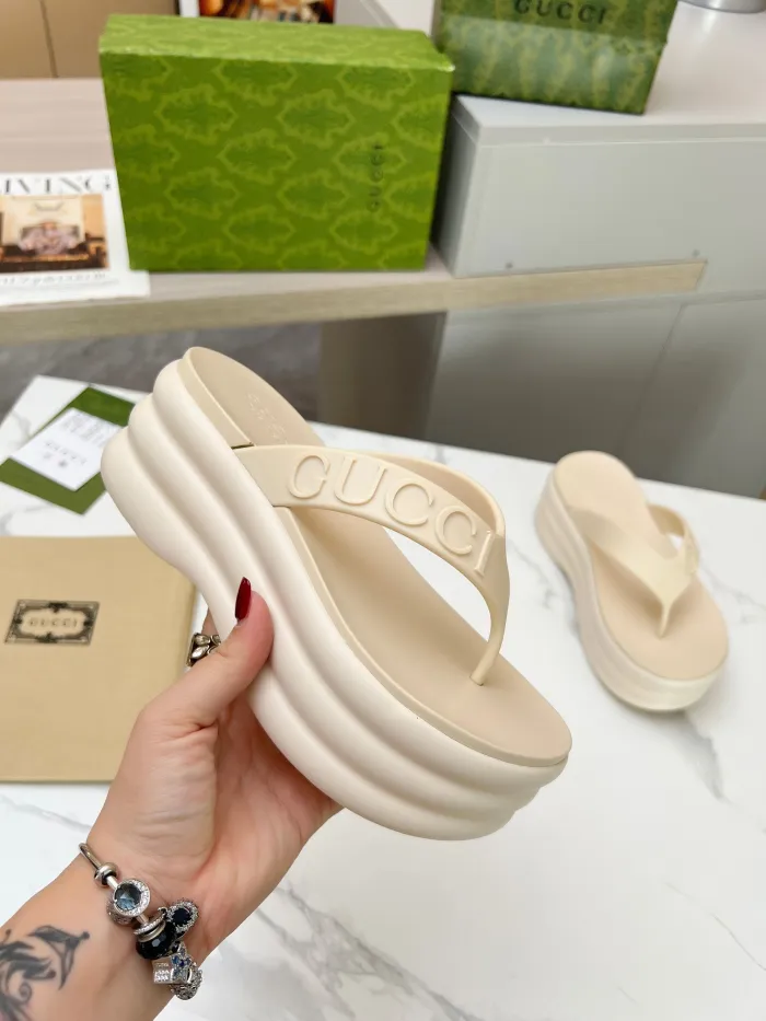 Gucci shoes 034 XM081