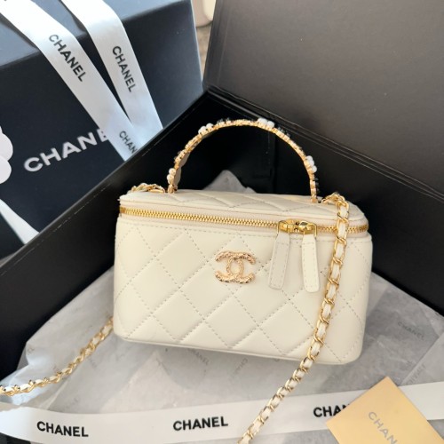 Chanel Cosmetic Bag 004 DB551 18cm