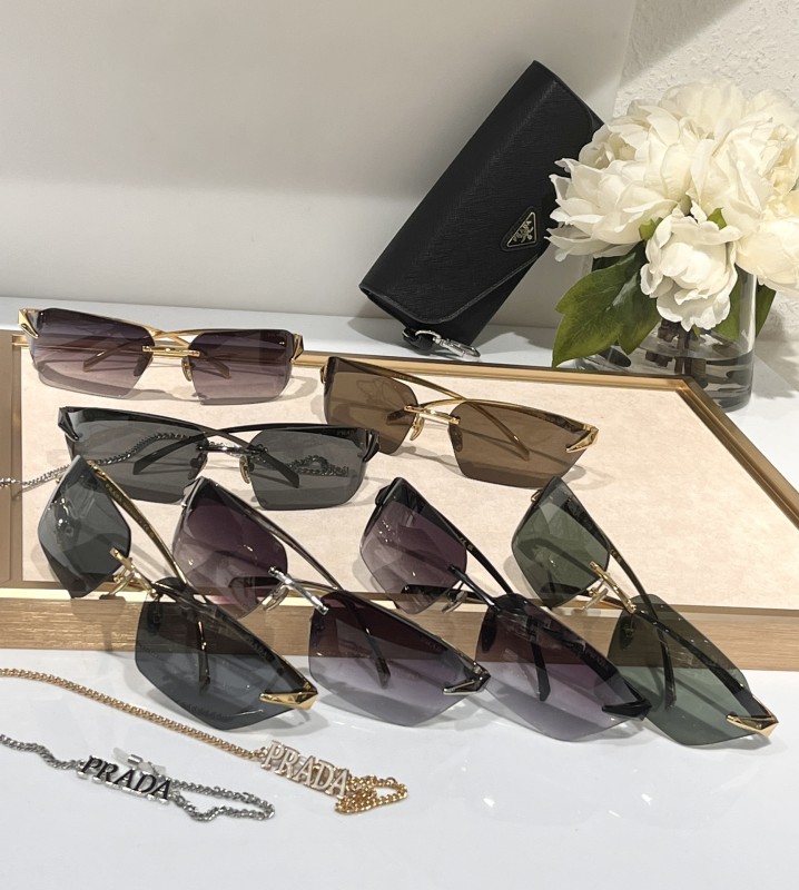 Prada Sunglasses SPRA56 SM051