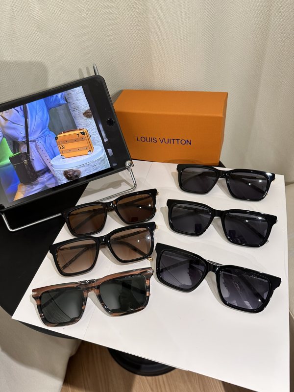 LV Sunglasses Z1831U SM021