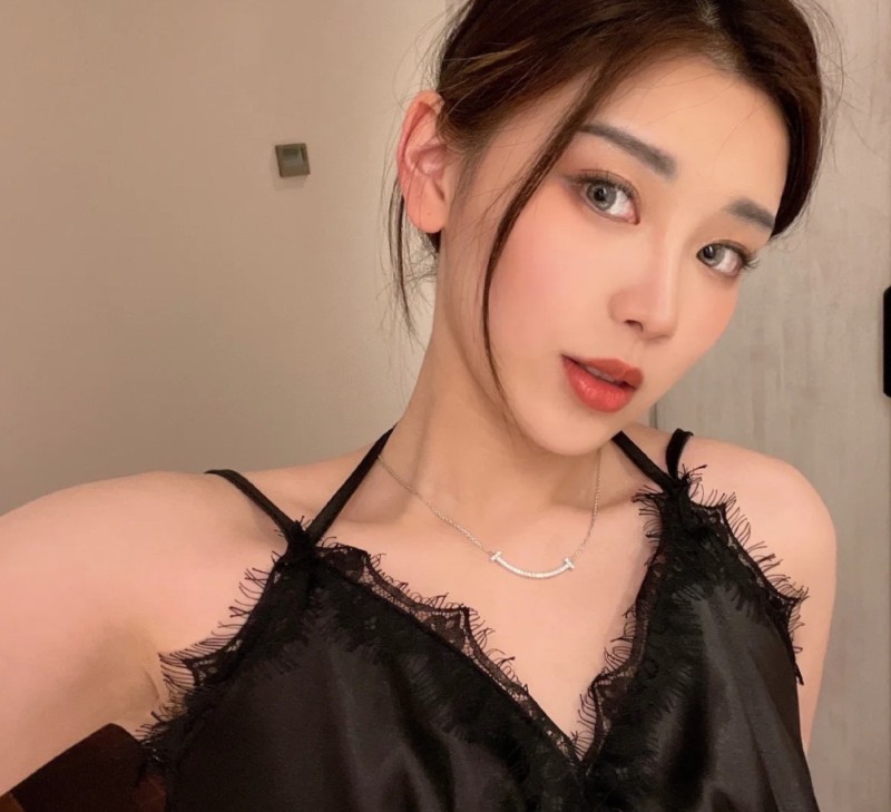 Tiffany & Co. Necklace 012
