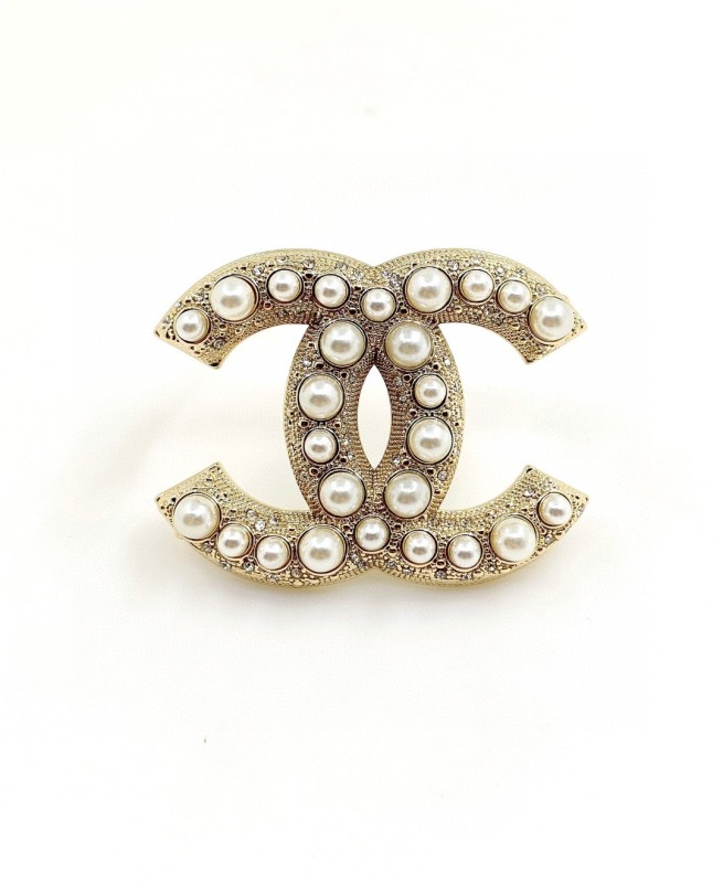 Chanel Brooch 001