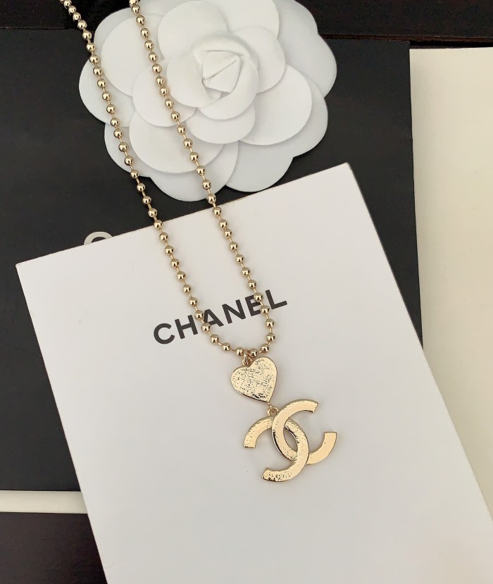 Chanel Necklace 001