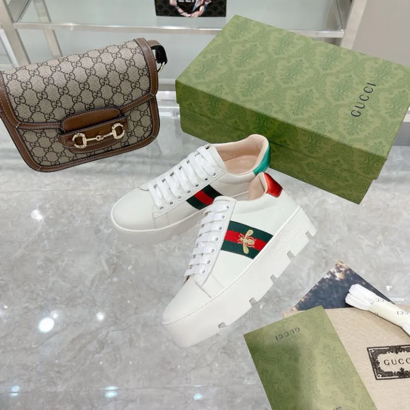 Gucci 034 Casual shoes HL052