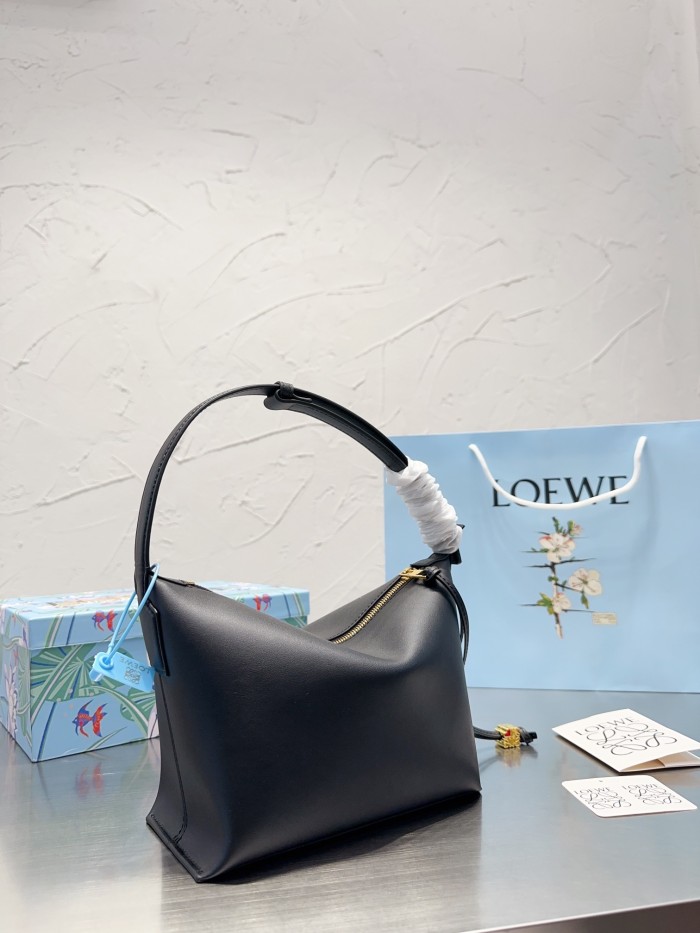 Loewe Hammock Hobo Bag 001 LLS551 20.5cm