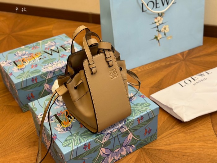 Loewe Hammock Bag 002 LLS051 20cm