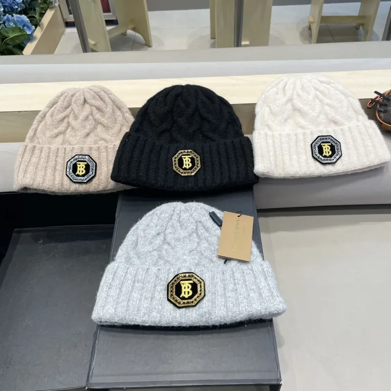Burberry Knitted hats 002