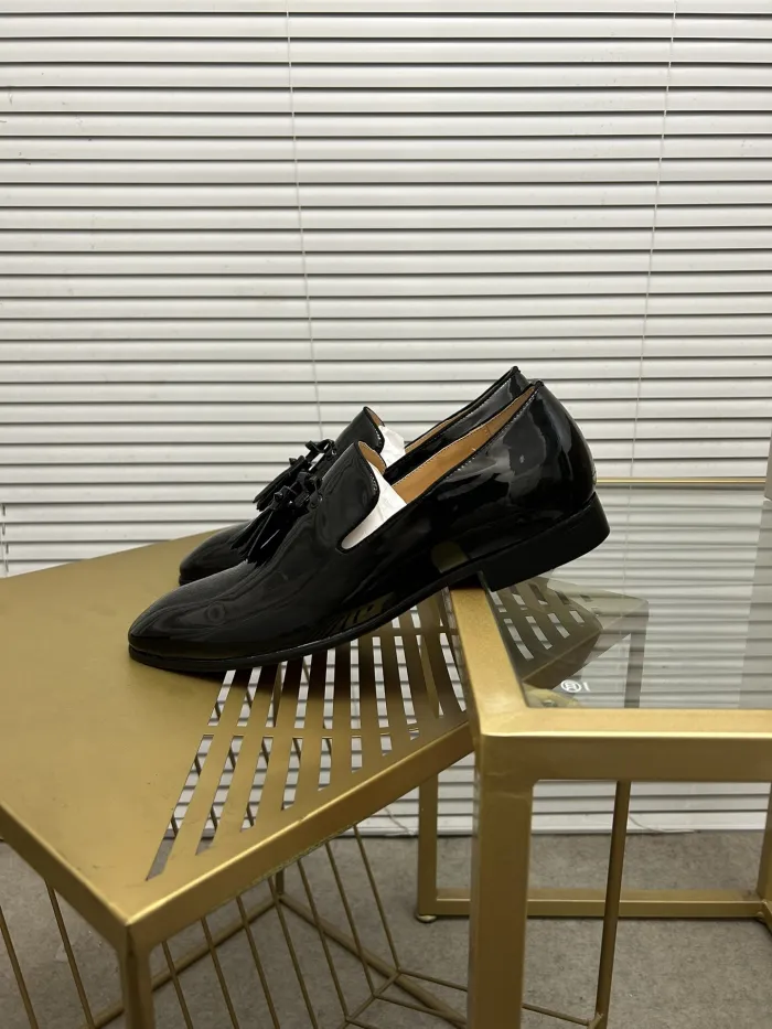 Christian Louboutin 058 Casual shoes HL003