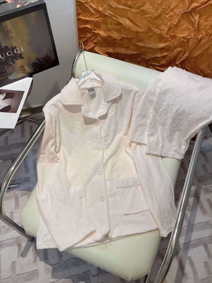 LV Loungewear 005