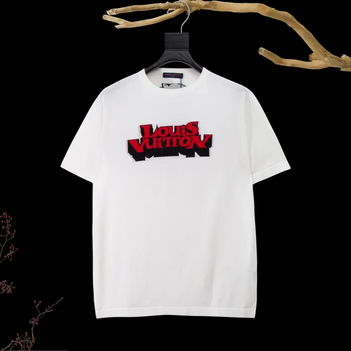LV T-Shirts 042