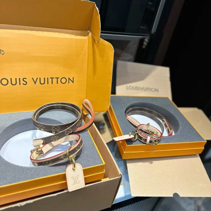 LV Pet collars 038 DB021